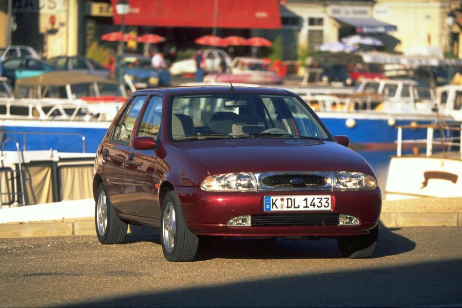  Ford Fiesta 1996 года  (фото 22 из 53)